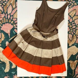 Banana Republic size 6 sleeveless knee length dress with belt side zip